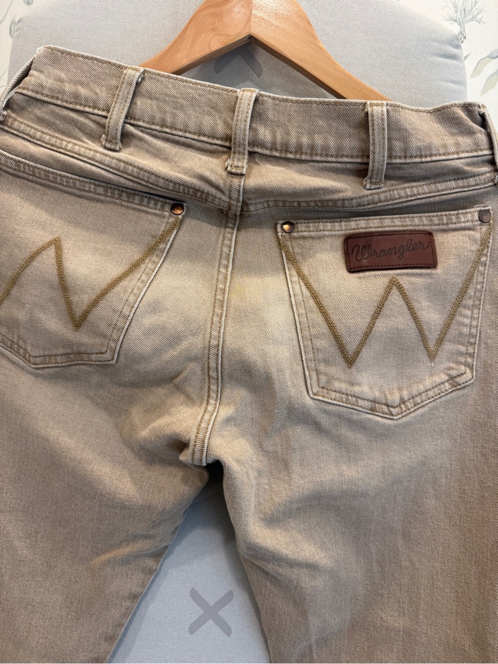 Wrangler Beige Jeans with Tan Stitching